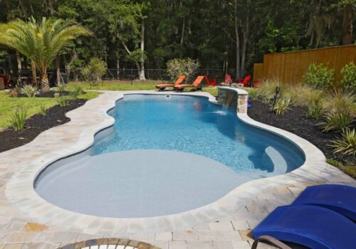 Sabrina Pool Layanan